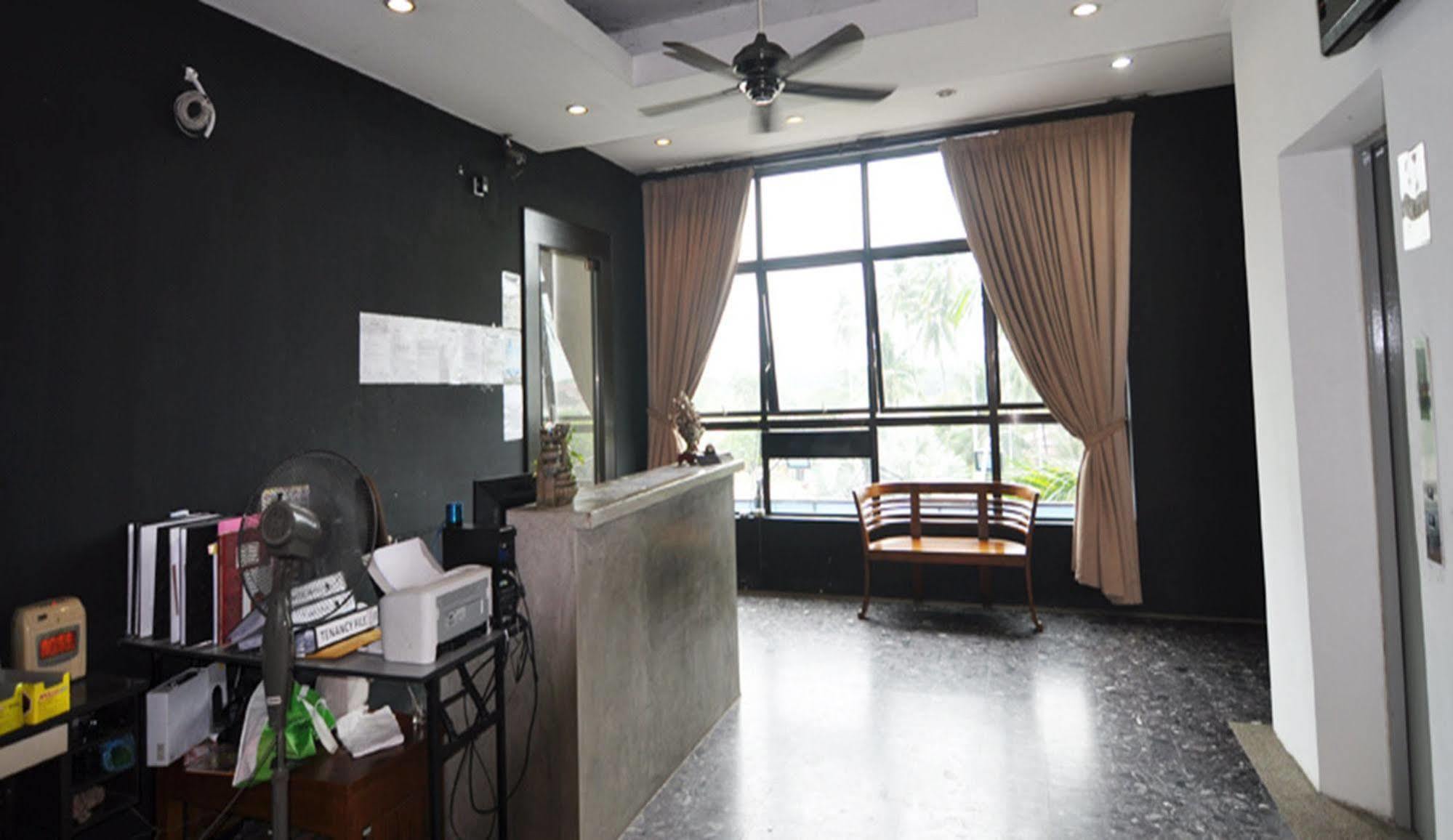 Hotel Zamburger Sg Bakap Kampong Gurun Exterior photo